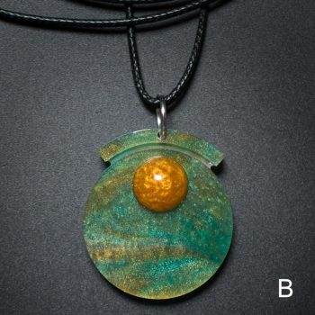 Circle Pendant in Green and Gold