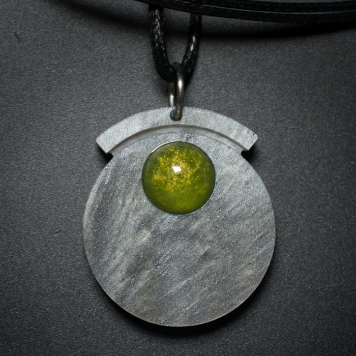 Circle Pendant in Gray and Green
