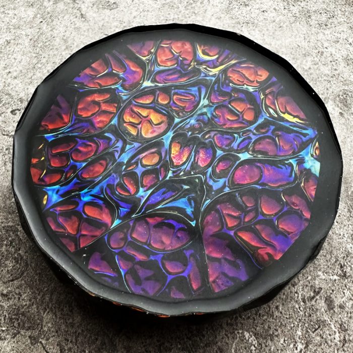 Scarlet Fantasy Orgonite Charger Trinket Stand