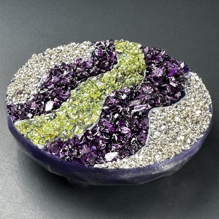 Peridot Orgonite Charger Trinket Stand