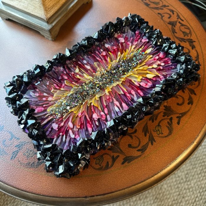 3D Bloom Colossal Crystal Edge Vanity Tray