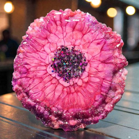 Kamenskaya Acrylic Ink Resin Pour in our Crystal Edge C Mold